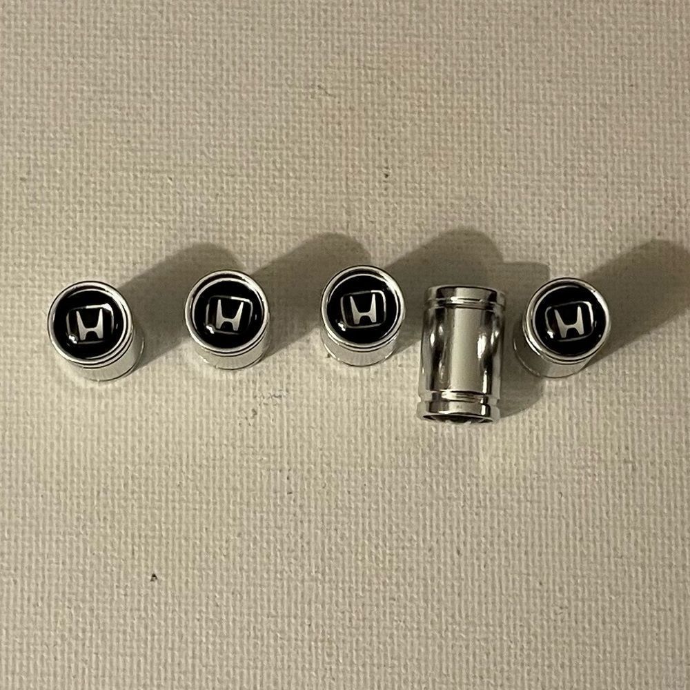 Honda Logo valve Stem caps in Silver set of 5 NWT